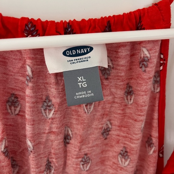 Women’s Top-Old Navy-Size XL - Picture 2 of 3
